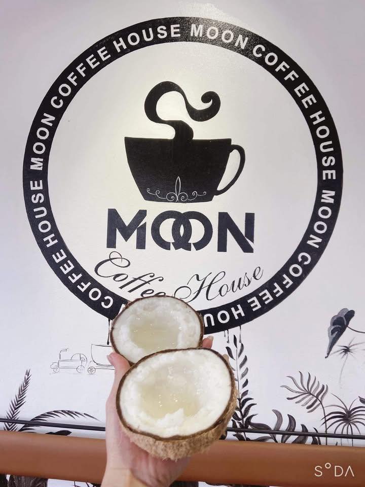 MOON COFFEE HOUSE